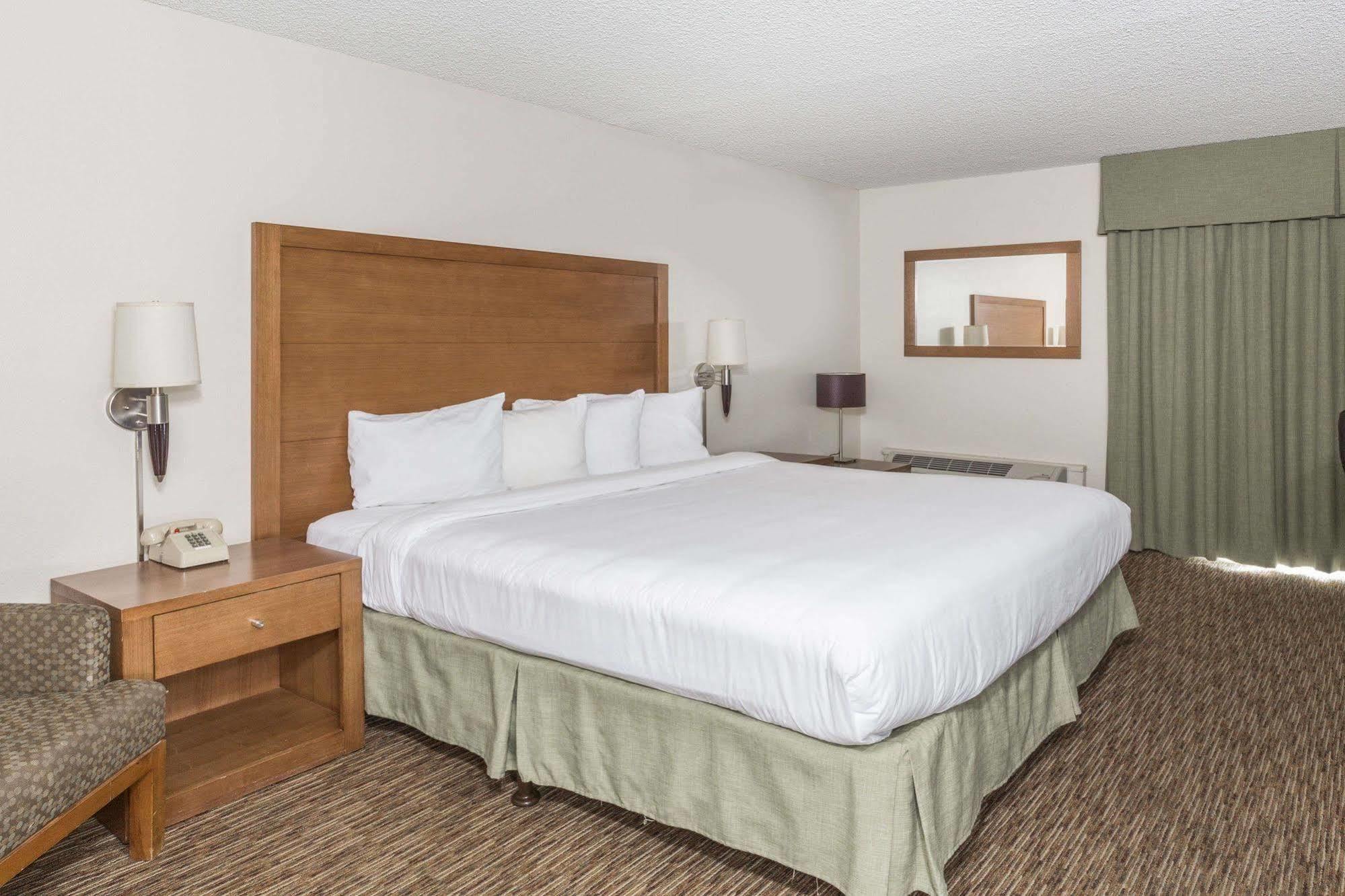 Days Hotel By Wyndham Peoria Glendale Area Eksteriør billede